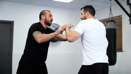 Marcin reszka urban self defence krav maga tactics vol.01 cover