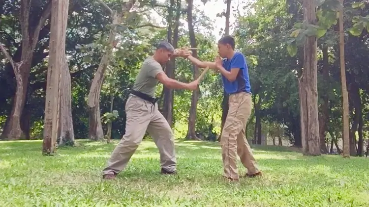CHANUPHON YODSAMAI – KRABI KRABONG – KNIFE FIGHTING BASICS TRAINING LEVEL 04 MP4